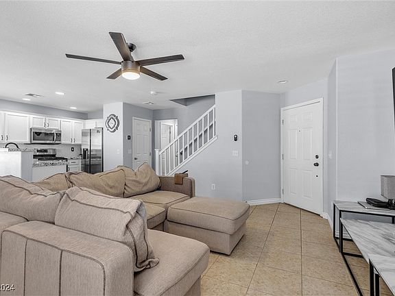 5th image of 990 Coronado Peak Ave