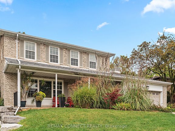 3rd image of 26 Averdon Cres