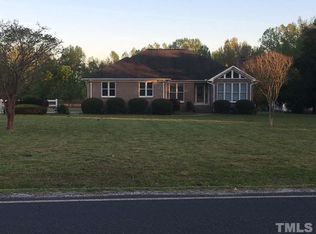 30 Claire Dr, Dunn, NC 28334