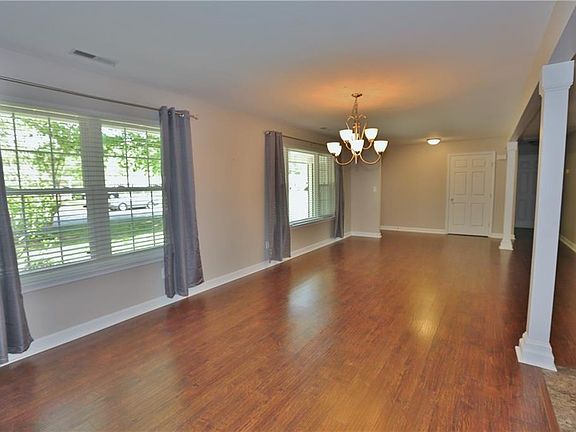 3rd image of 1769 Olympic Dr