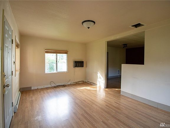 4th image of 410 E Cushing St