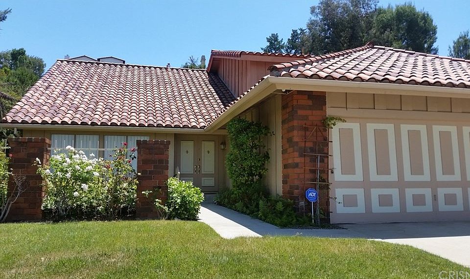1st image of 3974 Anastasia Dr