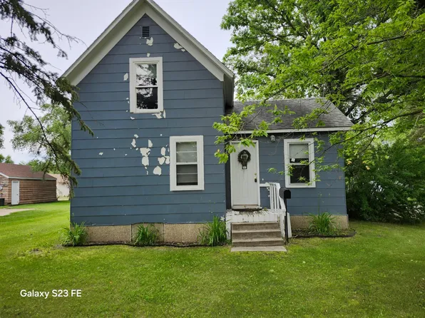 624 Tindolph Ave S, Thief River Falls, MN 56701