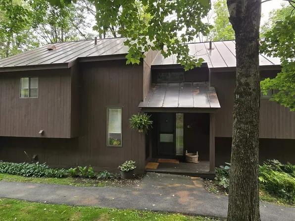 445 Old Quechee Road #E, Hartford, VT 05059