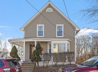 92 Ash St, Gardner, MA 01440