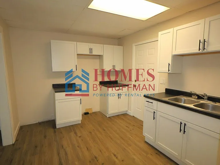638 Jackson Ave — Photo 5