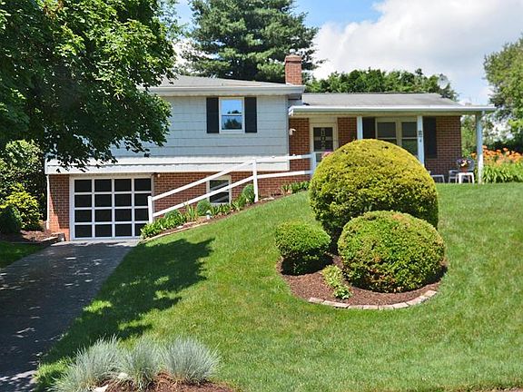 2nd image of 102 Catalpa Ln