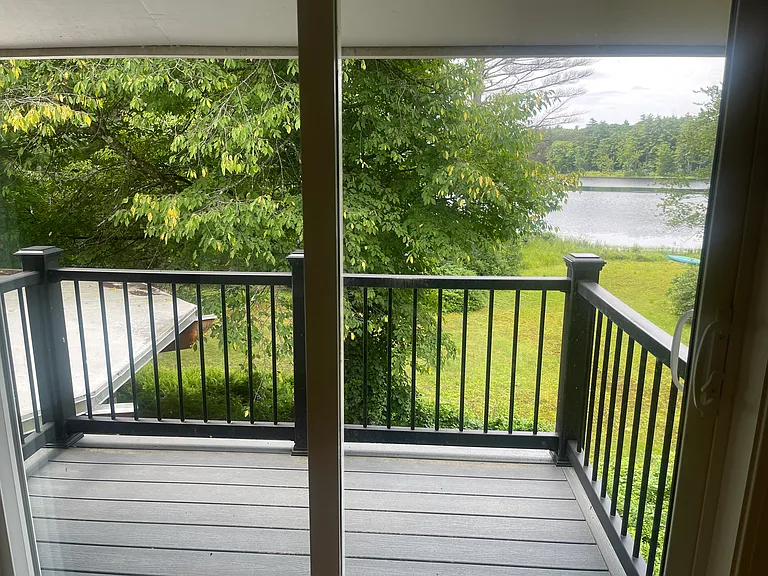 Balcony lookout to the pond