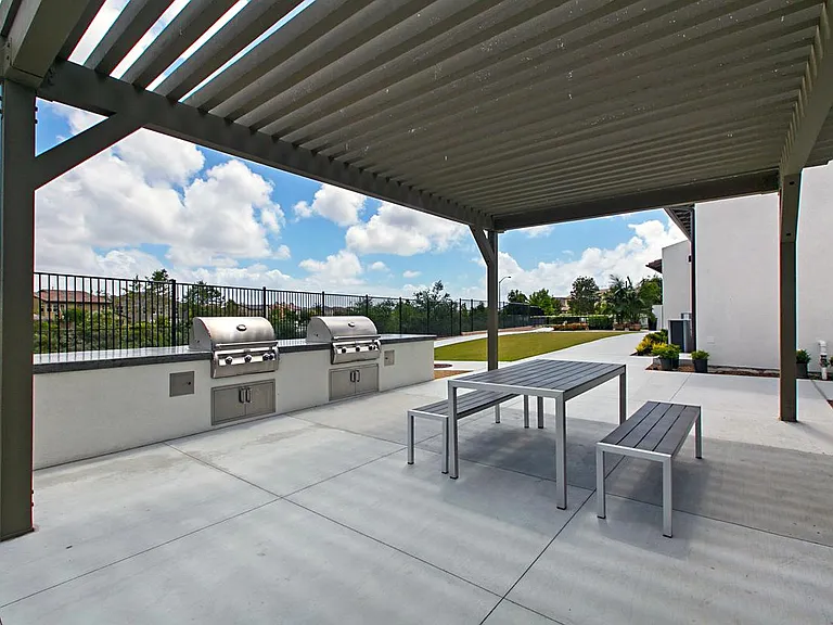 6305 Sagebrush Bend Way — Photo 37