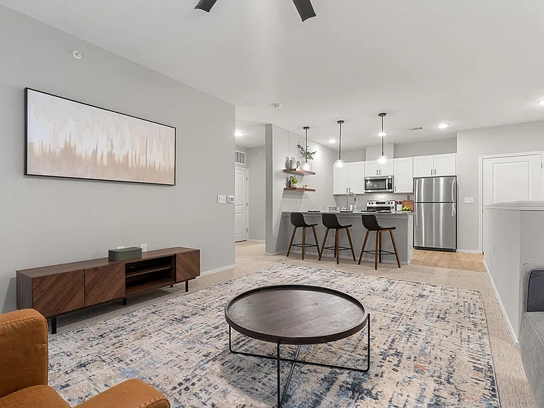 Pearson - 1 Bed / 1 Bath - 909-945 Sq.Ft.
