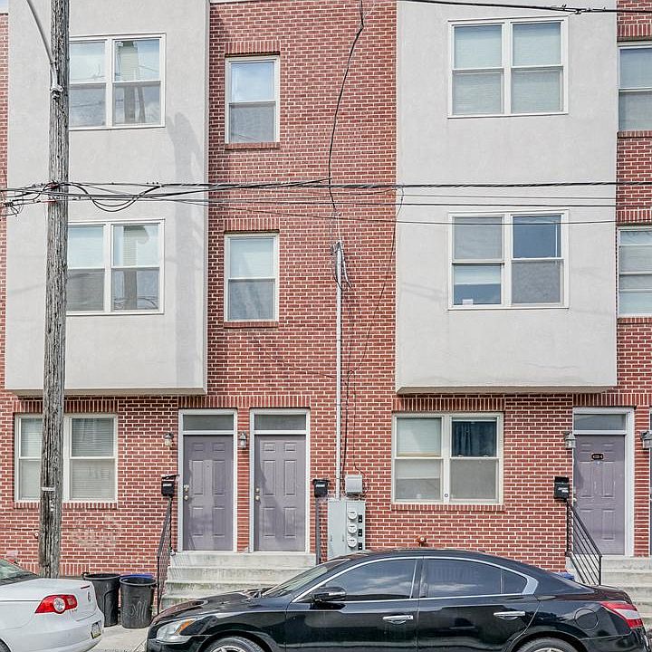 1st image of 410 N Wiota St #2