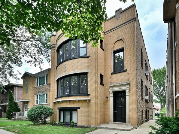 1619 Oak Park Ave, Berwyn, IL 60402