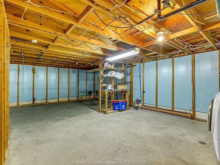 9020 Conway Ct — Photo 25