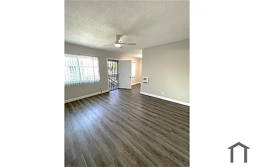 1386 Martin Luther King Jr Ave #6 Photo 1