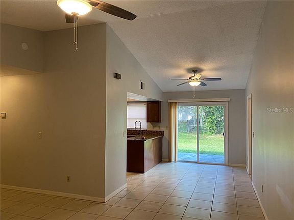 3rd image of 4849 Oakwood Dr