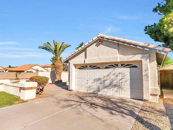 3rd image of 5774 W Mercury Way