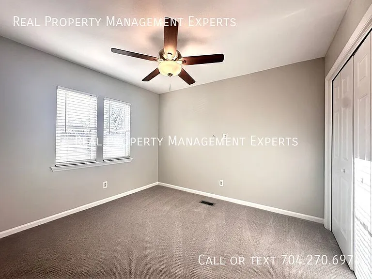 2739 Von Thuringer Ct — Photo 12
