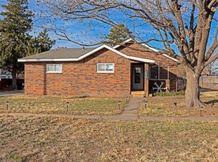 1702 Hemlock St, Borger, TX 79007