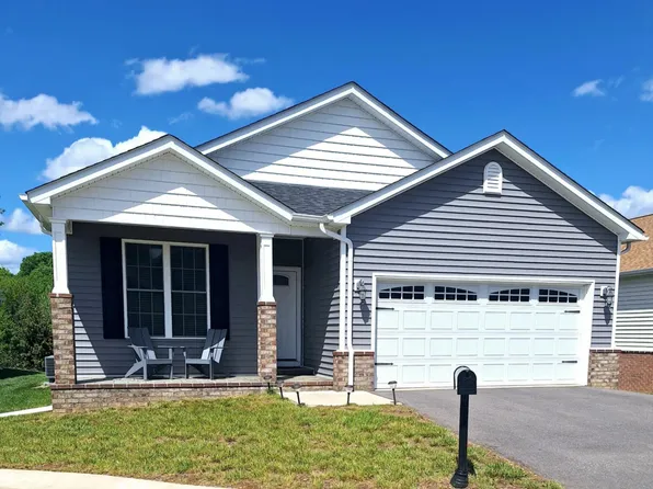 1355 Swansea Ct, Roanoke, VA 24019