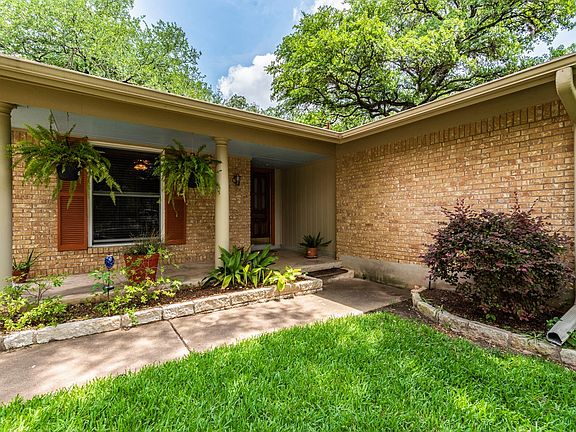 5th image of 11109 Alhambra Dr