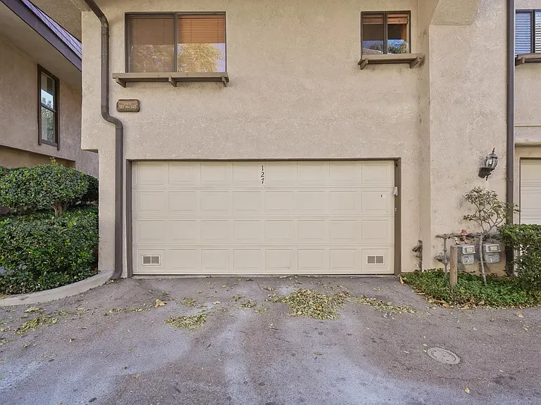 9000 Vanalden Ave #127 — Photo 39