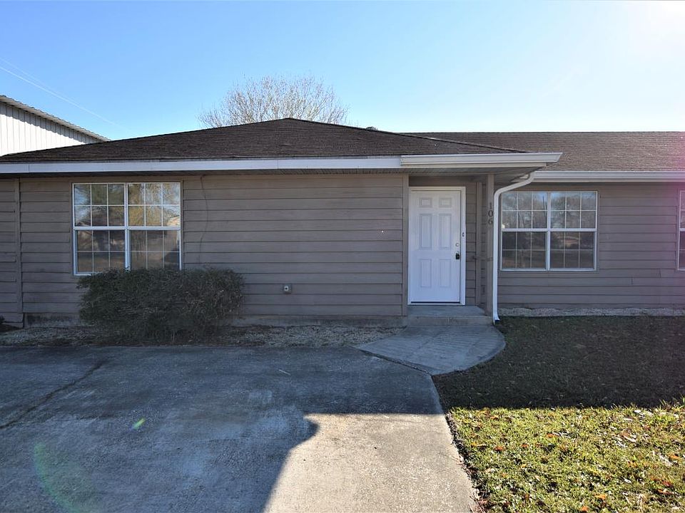 1st image of 106 Sylvia St