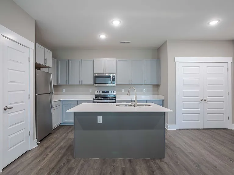 Trails at Hunter Pointe — Photo 41