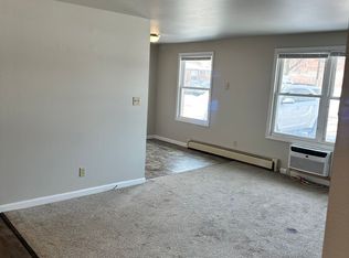 1337 S Taylor St APT 3, Green Bay, WI 54304