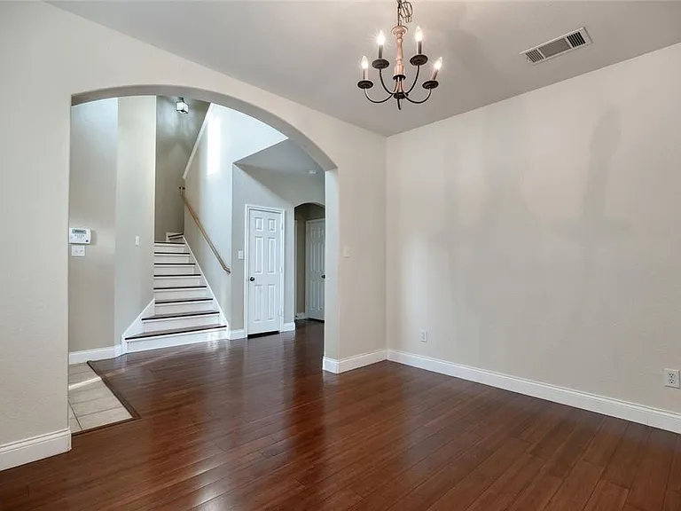 314 Hidden Brook Ln — Photo 4