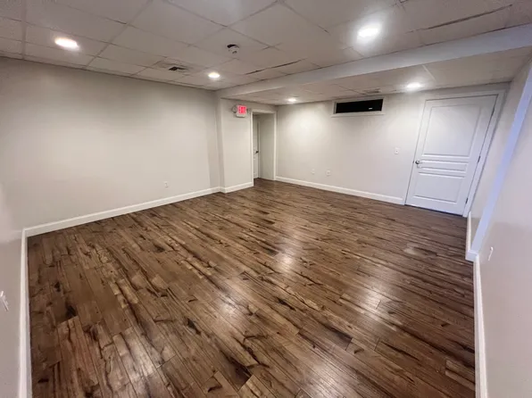 150 Waterman St, Providence, RI 02906