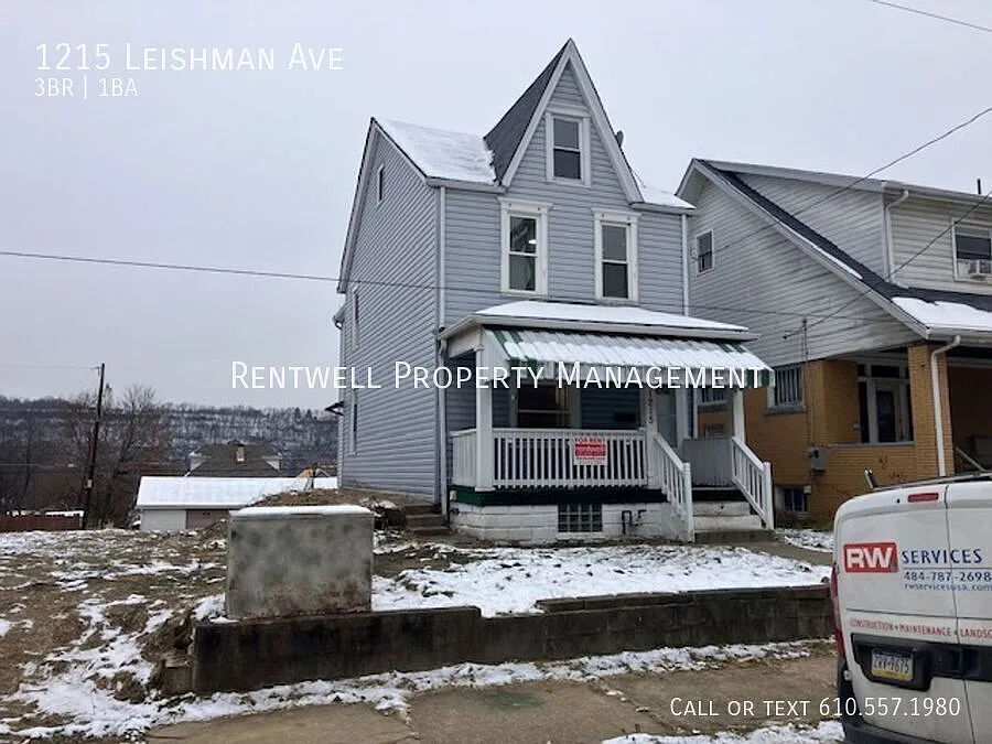 1215 Leishman Ave photo 1