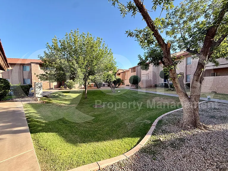 1942 S Emerson #241 — Photo 4