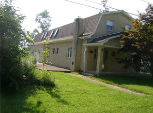 6031 Smith Dr, Jamestown, PA 16134