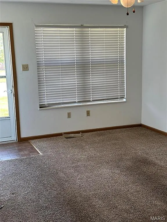 2 bed, 1.0 bath, 1038 sqft, $1,195 — Photo 2