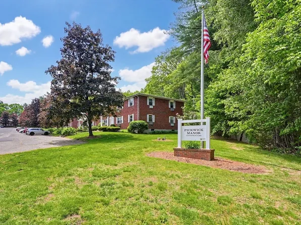 108 Litchfield Pines Dr APT A, Leominster, MA 01453