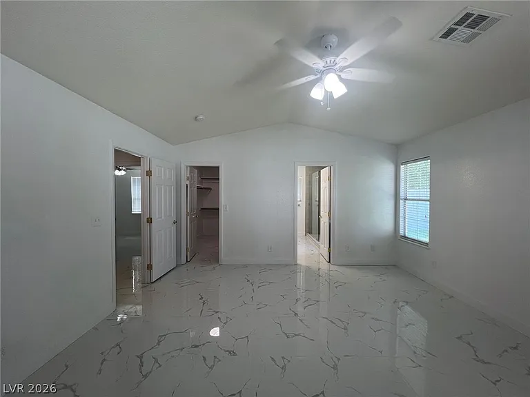 5645 W Katie Ave — Photo 16