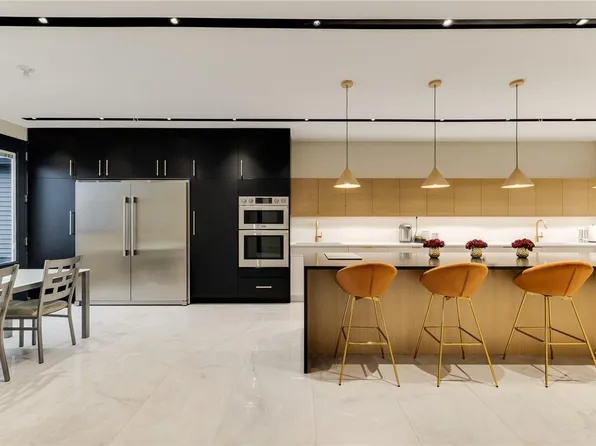 8 Eahal Court #403, Monroe, NY 10950