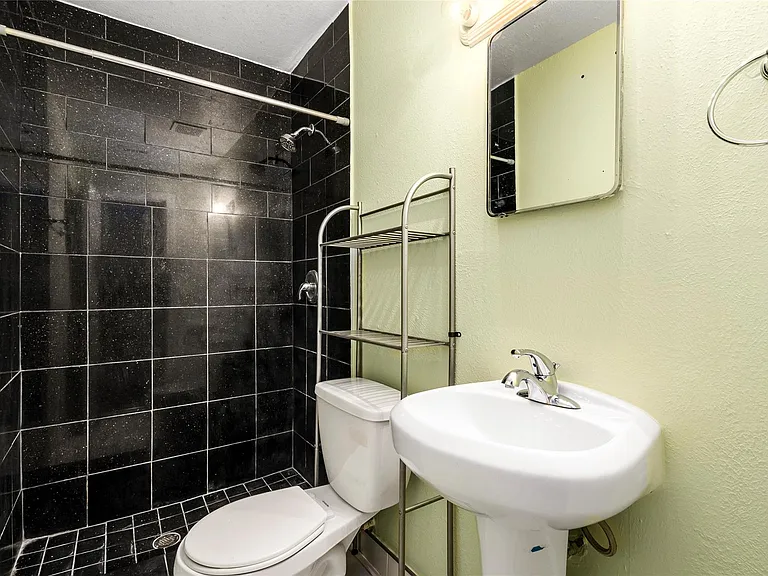 10202 Woodwind Dr — Photo 16