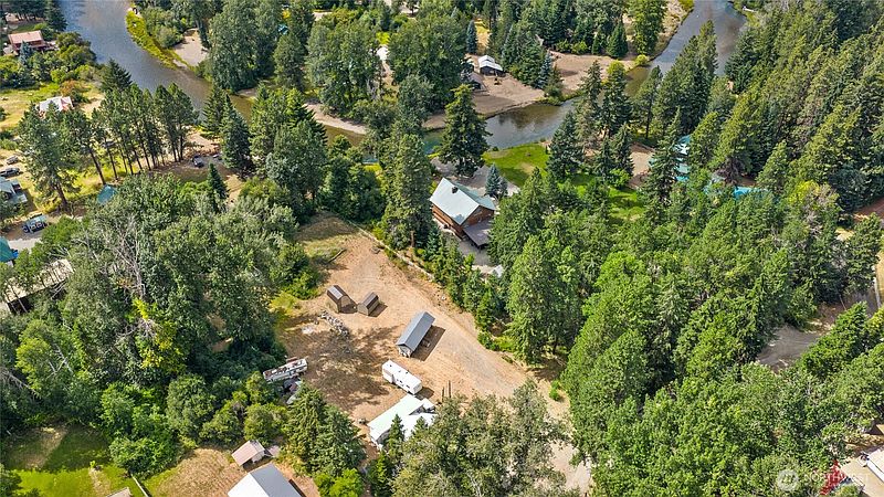 3rd image of 261 Prairie Lane