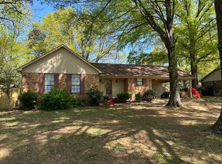 85 Smithfield Dr, Jackson, TN 38305