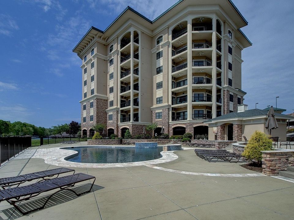 1st image of 100 Bridgewater Pointe Pl Unit 501