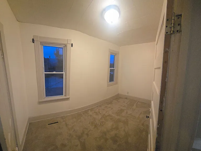 1818 N Pulaski St #2 — Photo 8