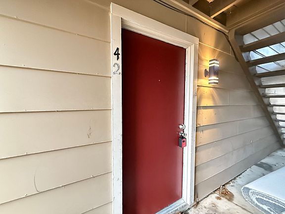 5th image of 1700 SE Barlow Dr APT 42