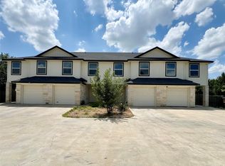 100 Sandstone Dr #A-D, Jarrell, TX 76537