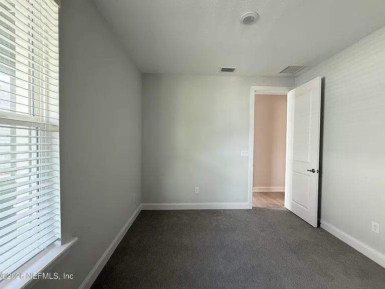 229 Cool Springs Ave — Photo 17