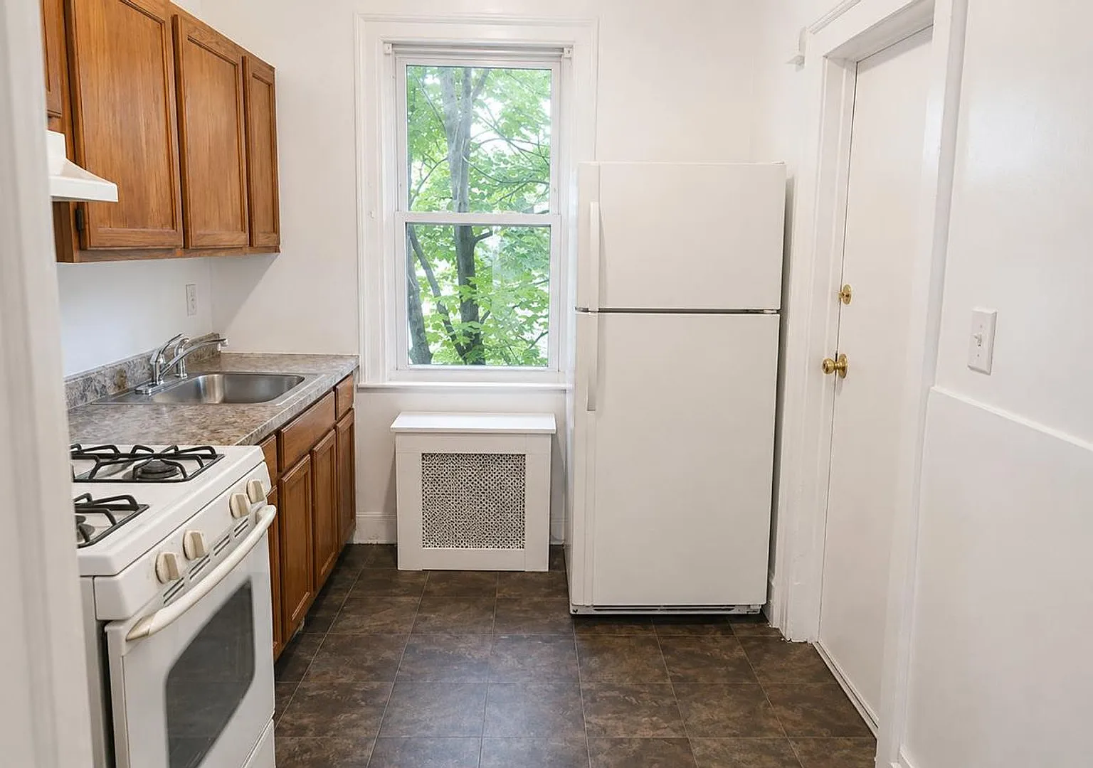 98 Sherman Ave. — Photo 3