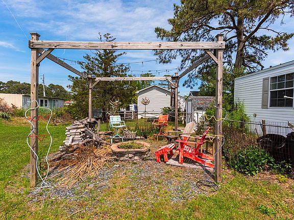 3rd image of 8257 Sea Gull Dr