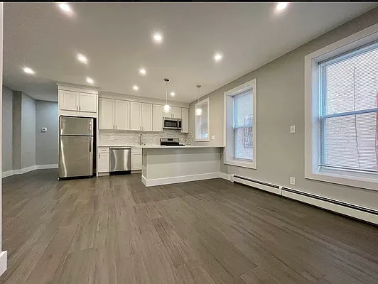 Rented by Voro, LLC | media 6