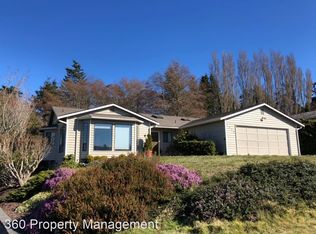 1452 Bertha Pl, Oak Harbor, WA 98277