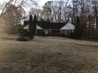 180 North Dr, Fayetteville, GA 30214